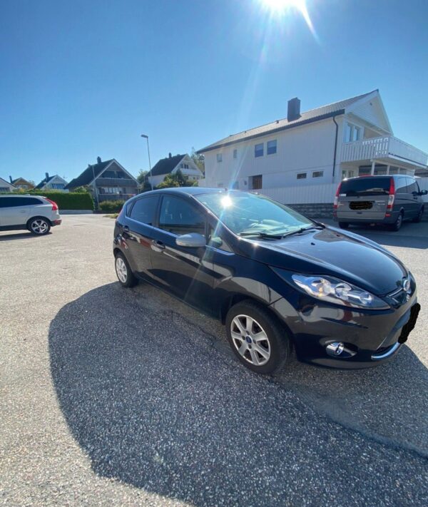1 Ford Fiesta