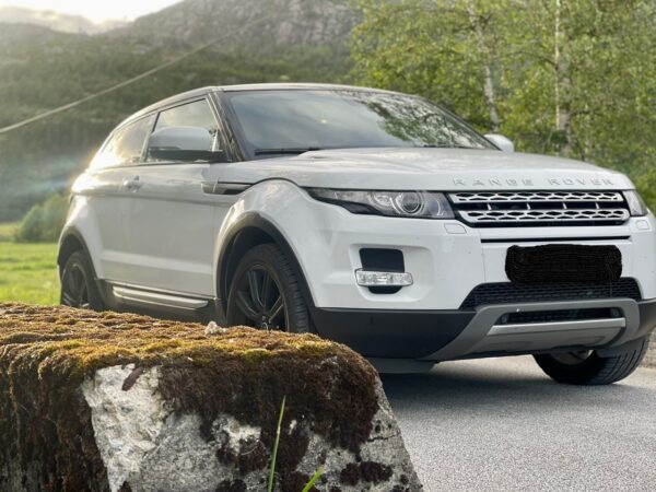 1 Land Rover Range Rover Evoque