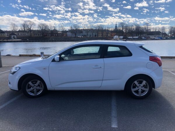 1 Kia Cee'd