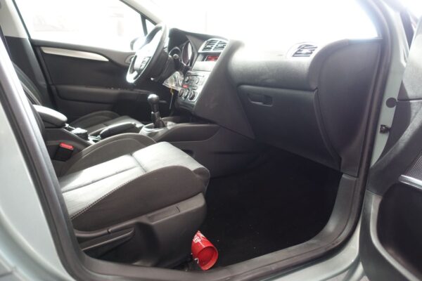 10 Citroën C4