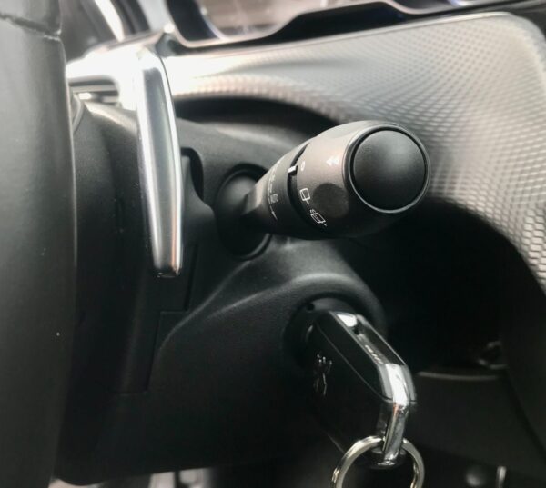 10 Peugeot 2008