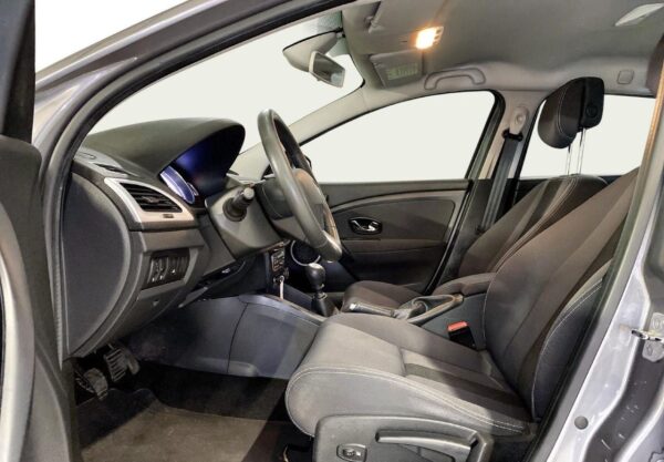 10 Renault Mégane