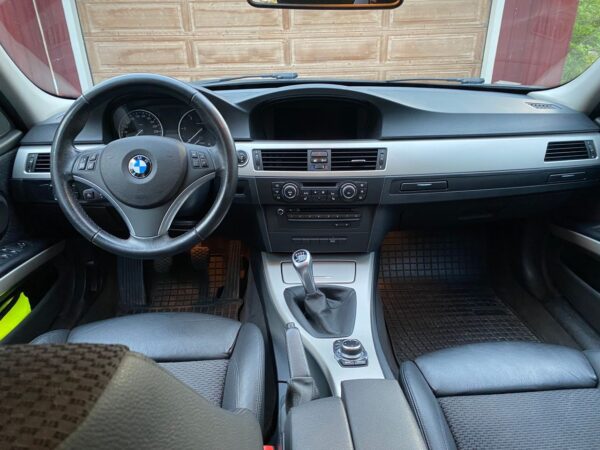 11 BMW Série 3