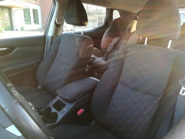 11 Nissan Qashqai