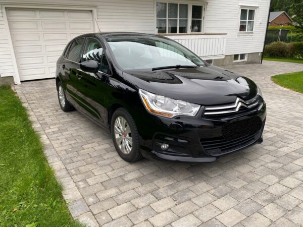 11 Citroën C4