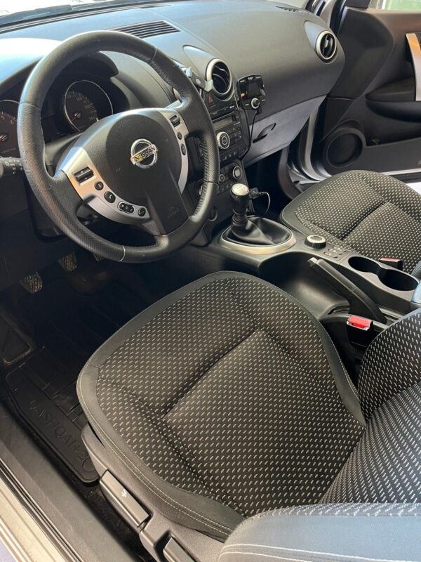 11 Nissan Qashqai +2