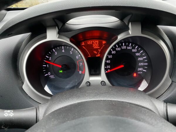 11 Nissan juke