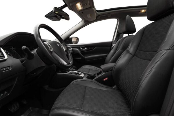 11 Nissan Qashqai