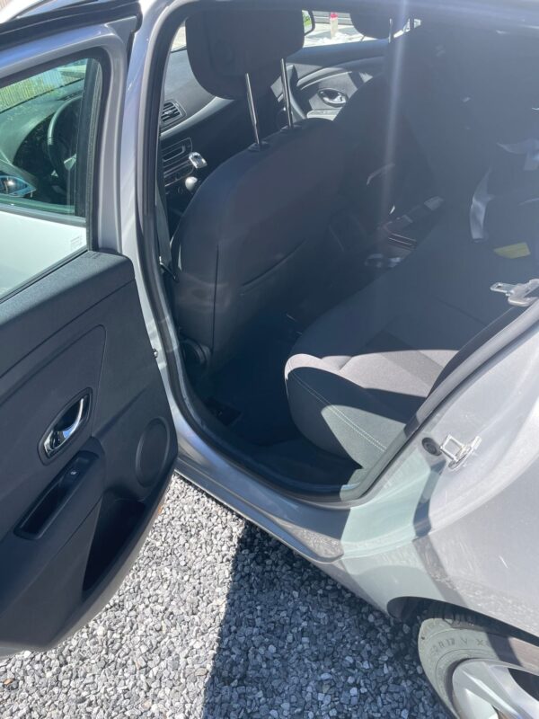 11 Renault Mégane