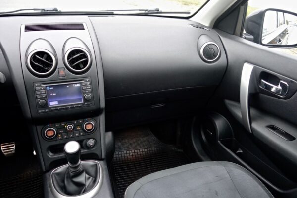 11 Nissan Qashqai +2