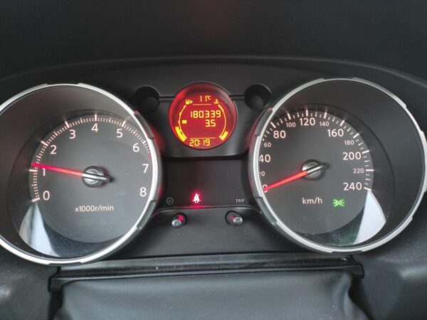 11 Nissan Qashqai +2