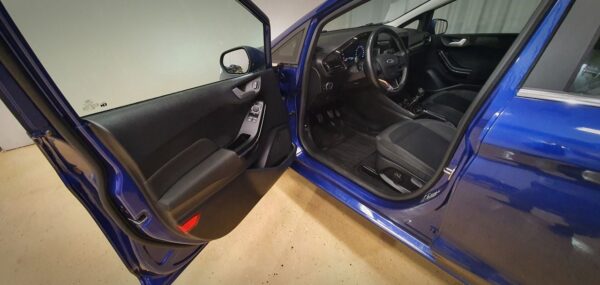 11 Ford Fiesta