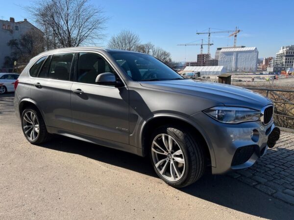 11 BMW X5
