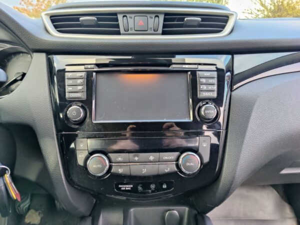 11 Nissan Qashqai