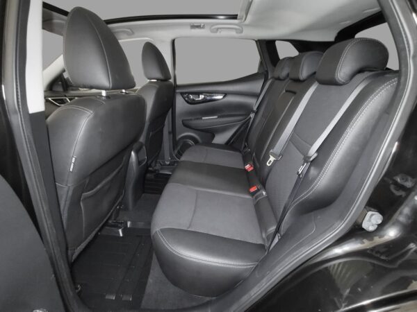11 Nissan Qashqai