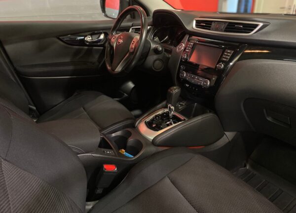 12 Nissan Qashqai