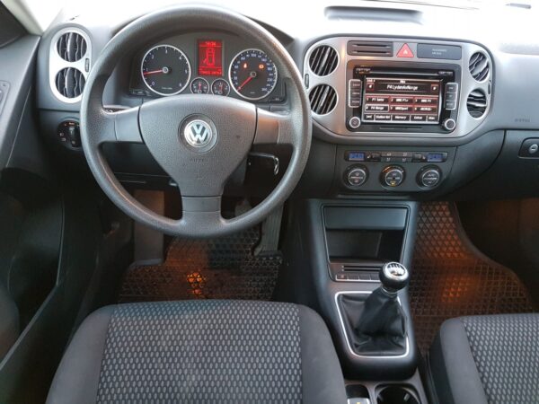 12 Volkswagen Tiguan