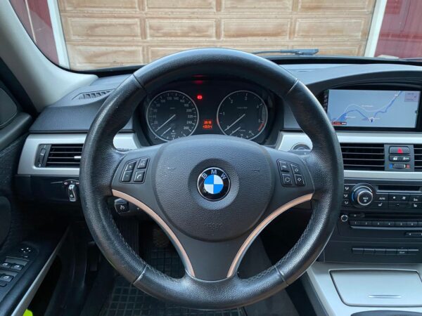 12 BMW Série 3