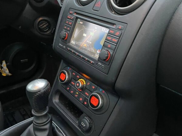 12 Nissan Qashqai