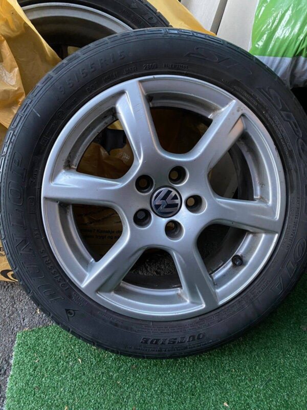 12 Volkswagen Polo