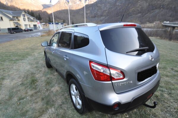 12 Nissan Qashqai