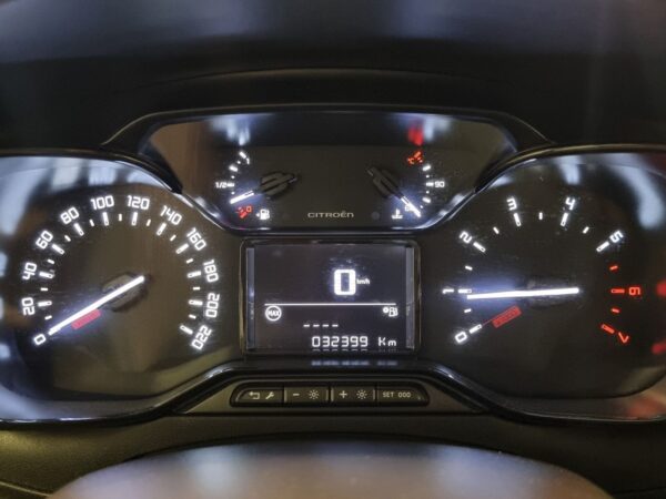 12 Citroën C3