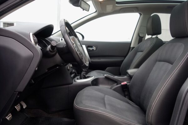 12 Nissan Qashqai +2