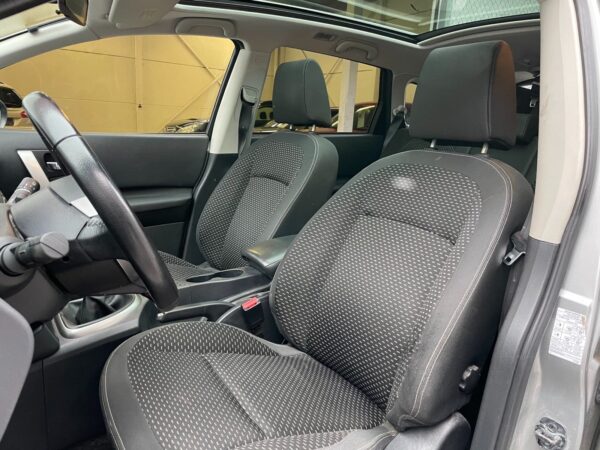 12 Nissan Qashqai +2