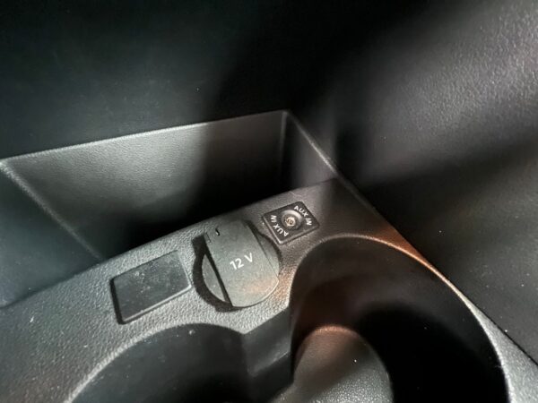 12 Volkswagen Polo