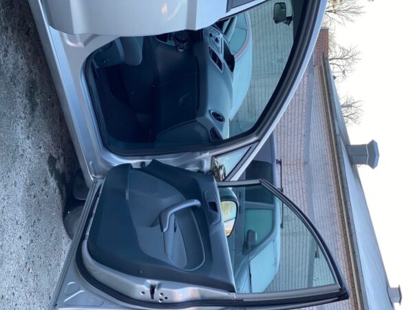 12 Ford Fiesta
