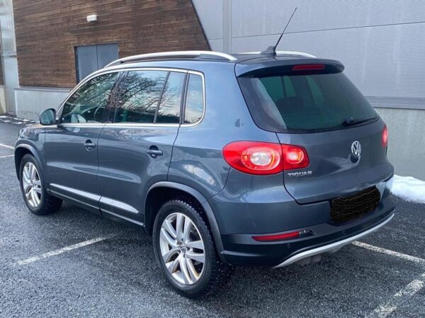 12 Volkswagen Tiguan