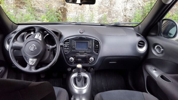 12 Nissan juke
