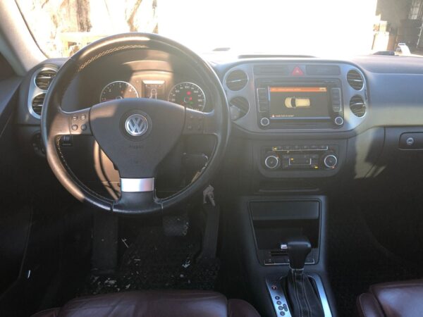 12 Volkswagen Tiguan