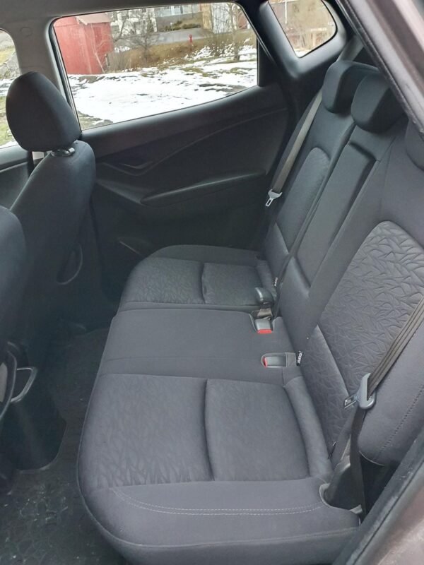 12 Hyundai ix20