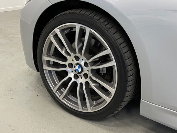 12 BMW série 3