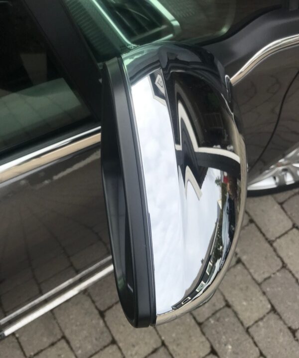 12 Peugeot 2008