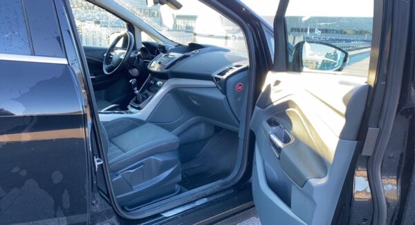12 Ford C-Max
