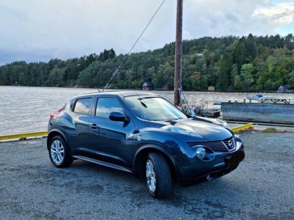 12 NISSAN JUKE