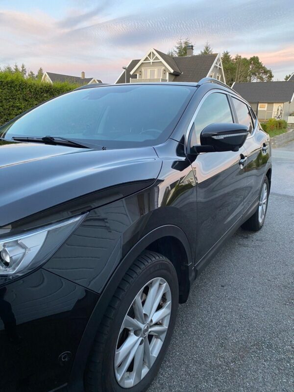 12 Nissan Qashqai