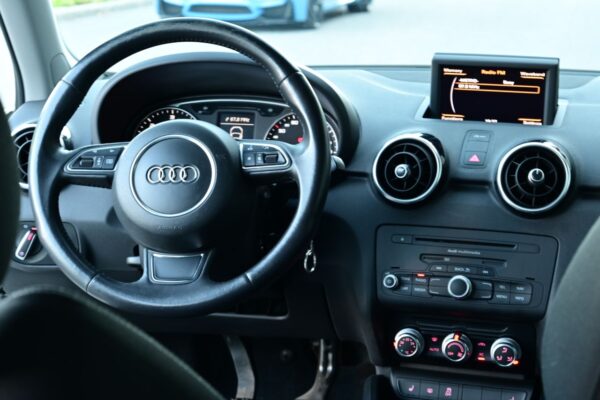 12 Audi A1