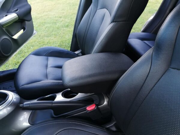 12 Nissan juke