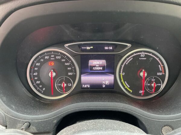 13 Mercedes-Benz Classe B