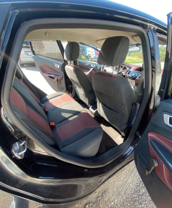 13 Ford Fiesta