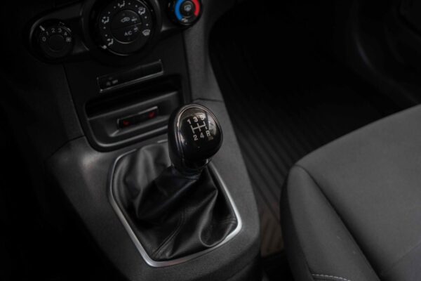 13 Ford Fiesta