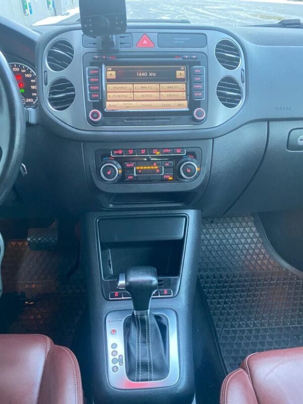 13 Volkswagen Tiguan