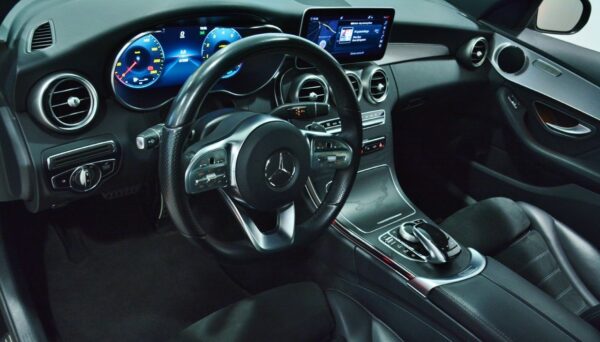 13 Mercedes-Benz Classe C