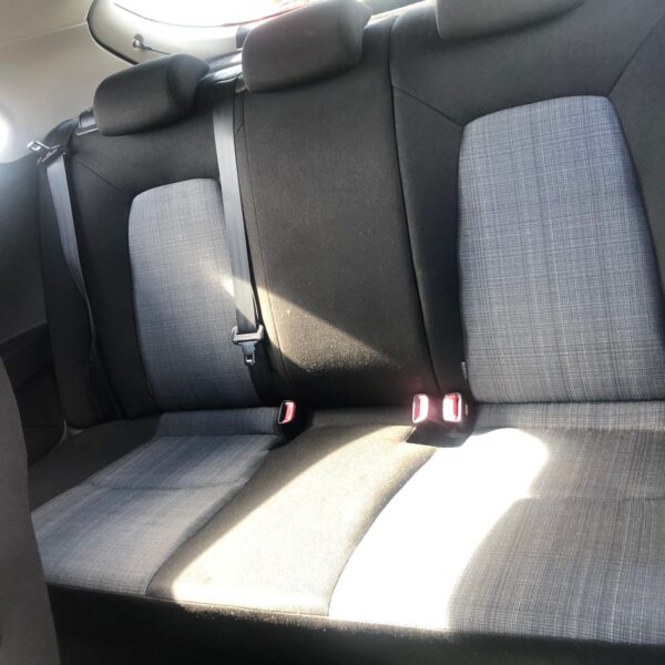 13 Kia Cee'd