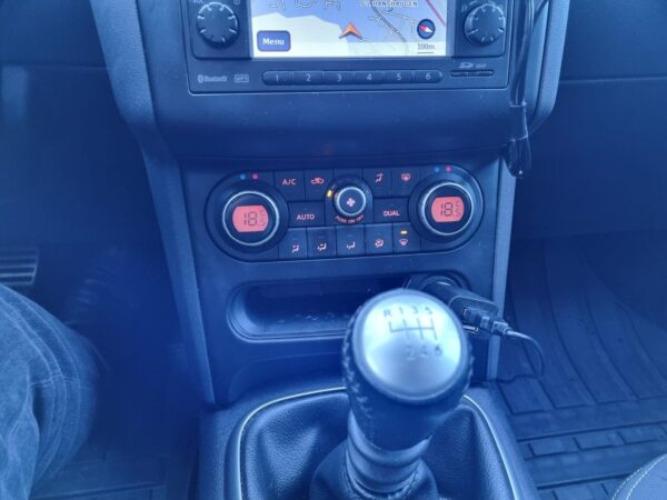 13 Nissan Qashqaï