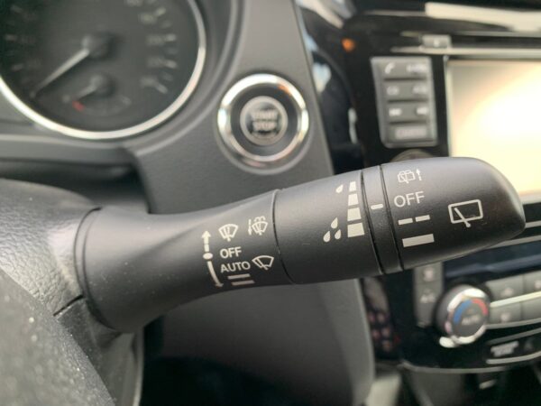 13 Nissan Qashqai