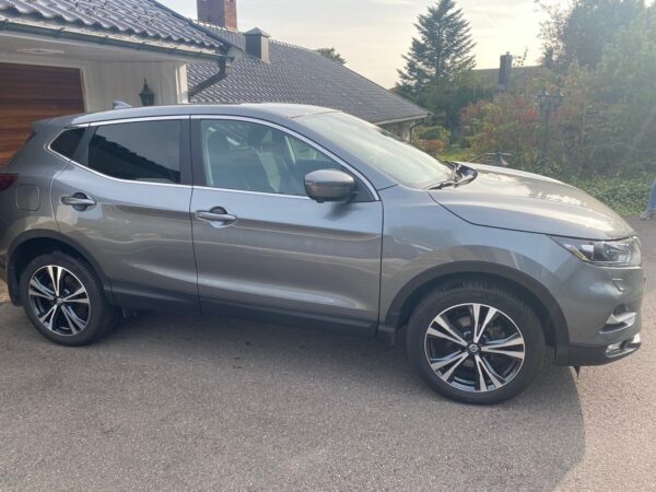 13 Nissan Qashqai